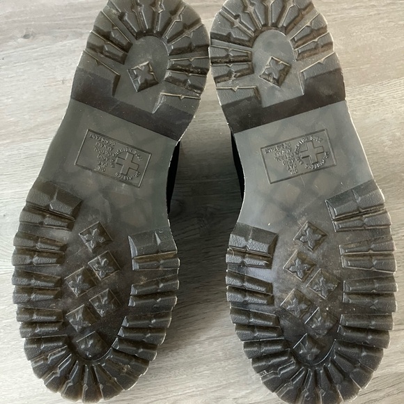 Dr. Martens Devon Flower Platform Boots Black Pebble Leather Women’s Size 9 - Picture 6 of 8